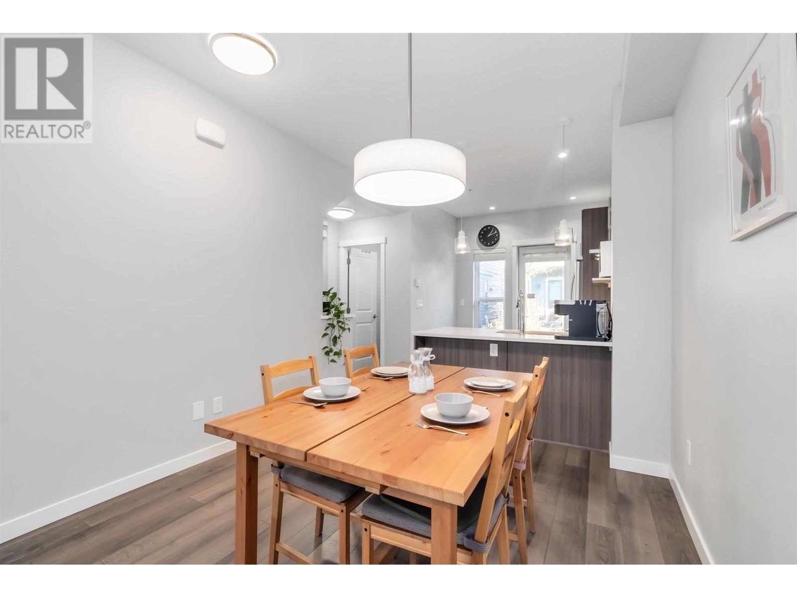 Listing Picture 10 of 33 : 14 8377 JONES ROAD, Richmond / 烈治文 - 魯藝地產 Yvonne Lu Group - MLS Medallion Club Member