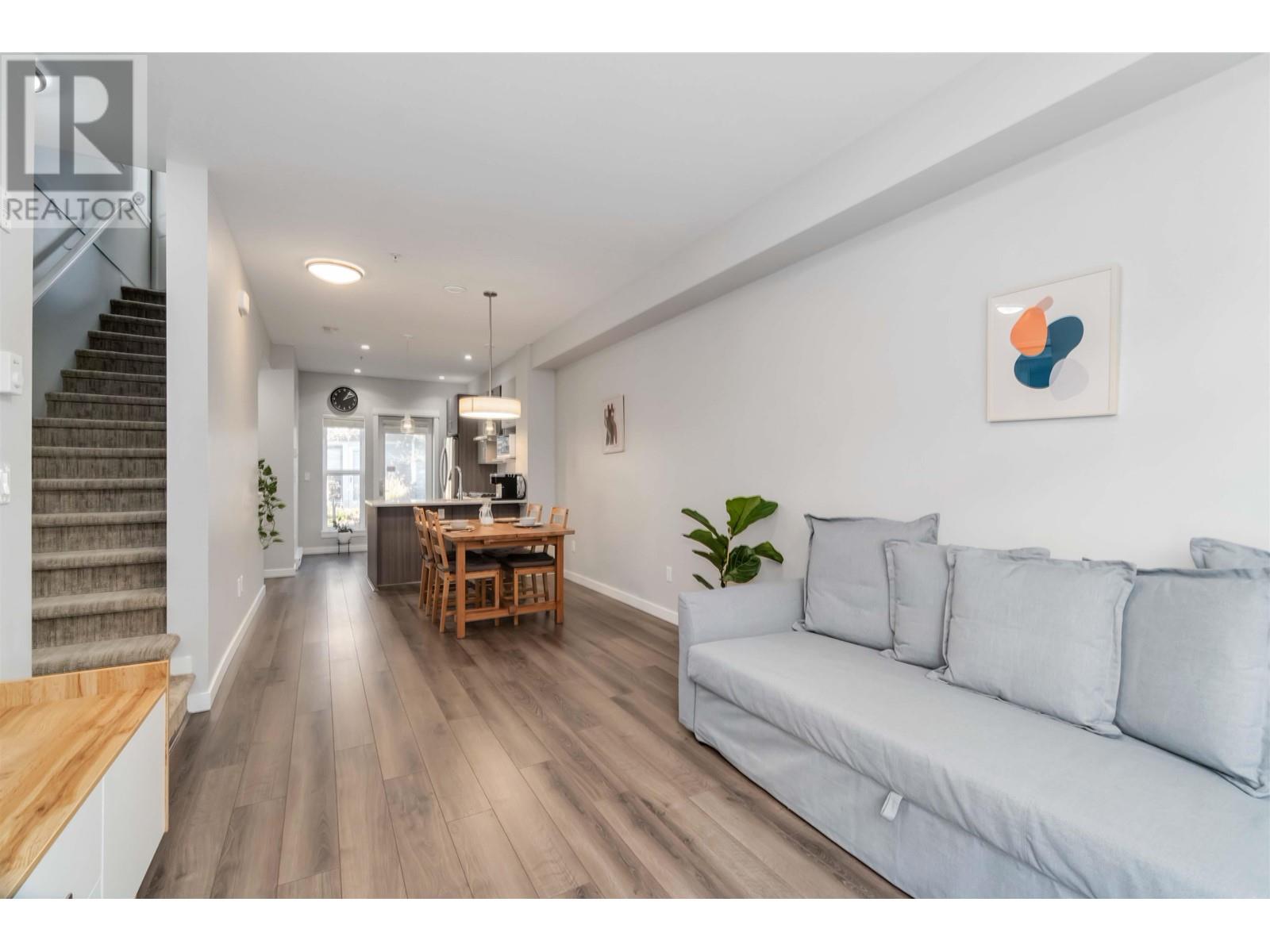 Listing Picture 13 of 33 : 14 8377 JONES ROAD, Richmond / 烈治文 - 魯藝地產 Yvonne Lu Group - MLS Medallion Club Member