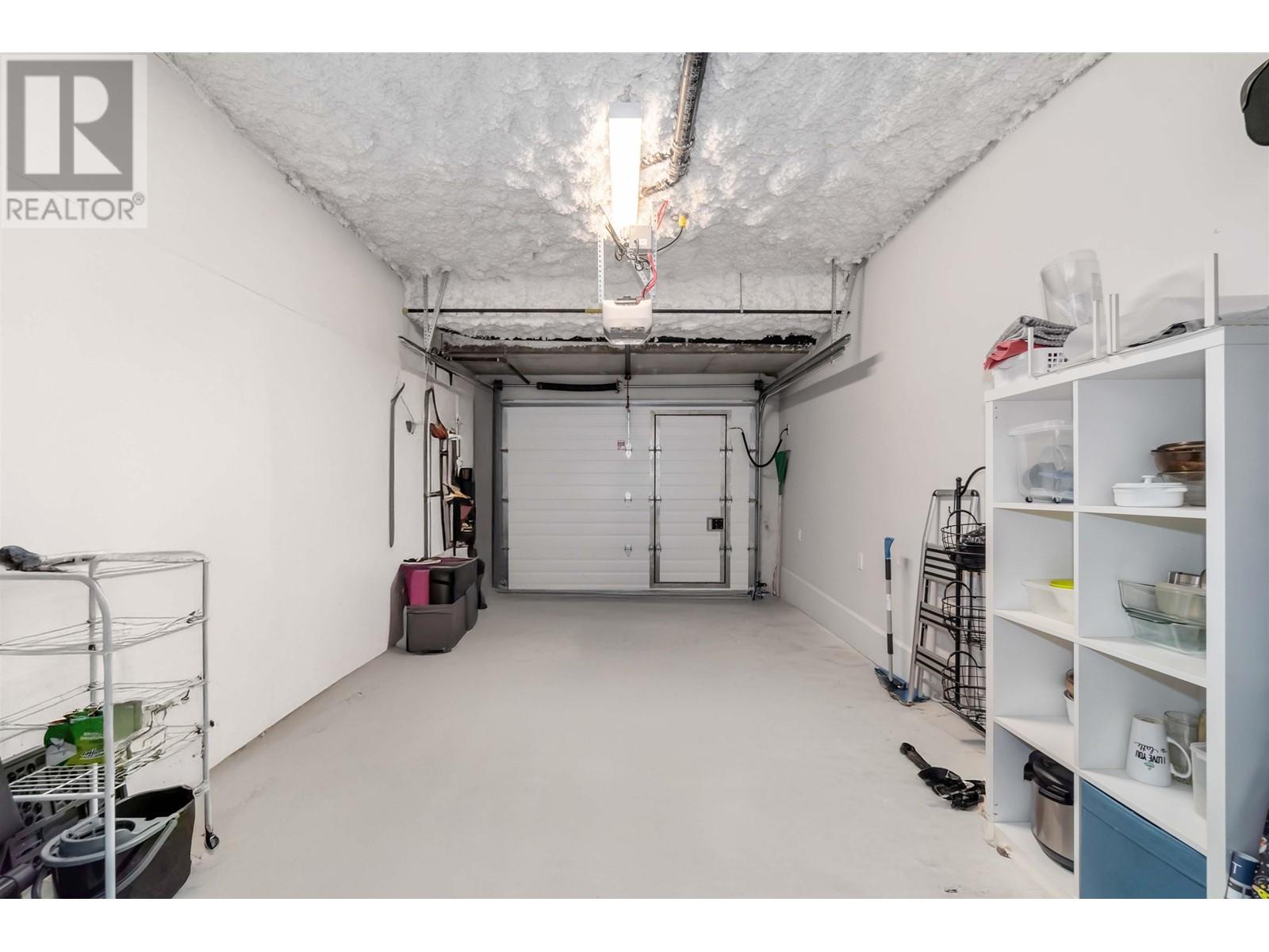 Listing Picture 27 of 33 : 14 8377 JONES ROAD, Richmond / 烈治文 - 魯藝地產 Yvonne Lu Group - MLS Medallion Club Member