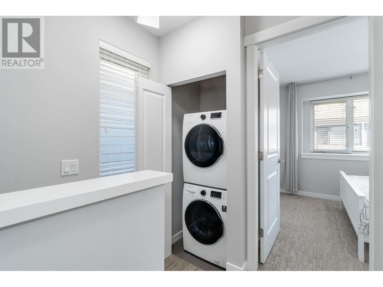 Listing Picture 18 of 33 : 14 8377 JONES ROAD, Richmond / 烈治文 - 魯藝地產 Yvonne Lu Group - MLS Medallion Club Member