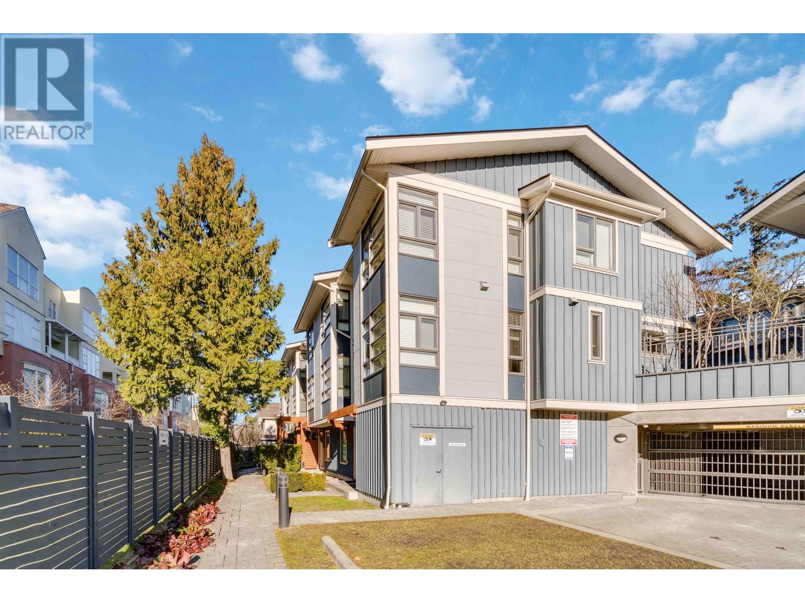 Listing Picture 32 of 33 : 14 8377 JONES ROAD, Richmond / 烈治文 - 魯藝地產 Yvonne Lu Group - MLS Medallion Club Member