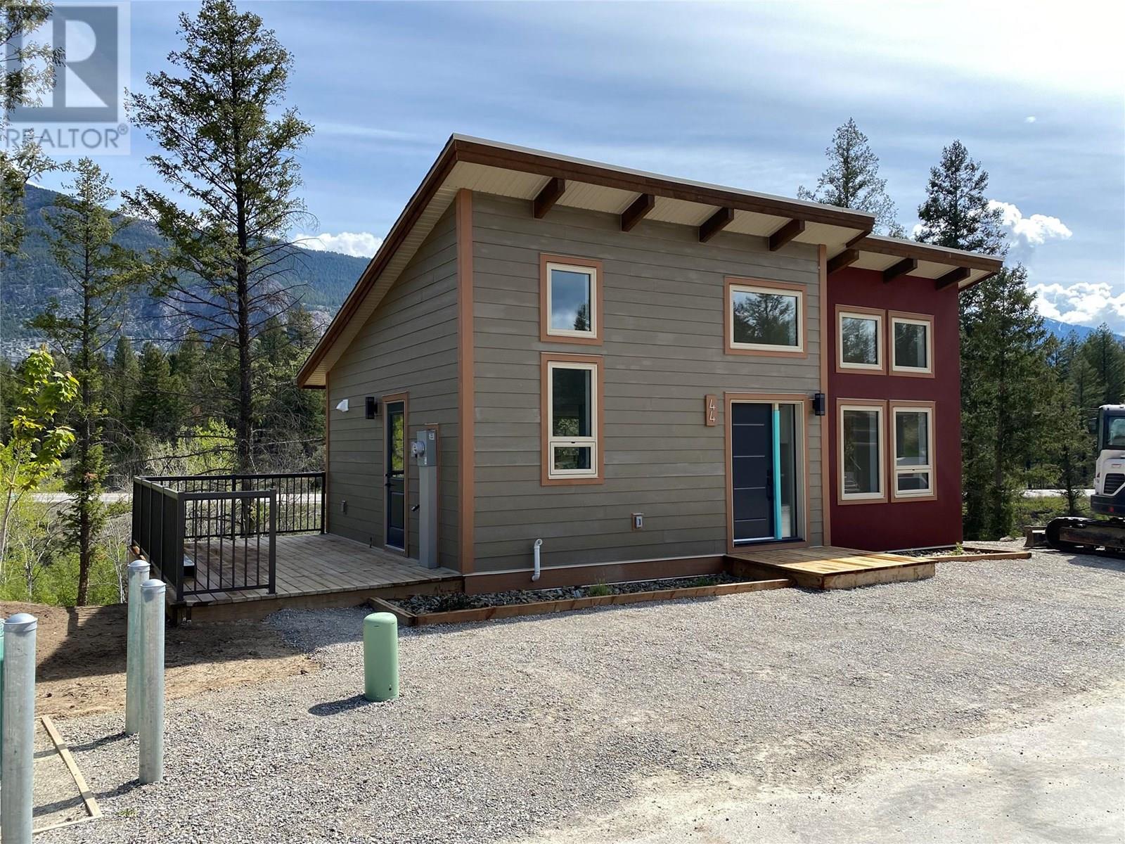 4926 Timber Ridge Road Unit# 44, windermere, British Columbia V0B1L0