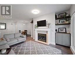 306 128 W 8TH STREET, North Vancouver, British Columbia