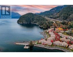 16 BEACH DRIVE, Furry Creek, British Columbia