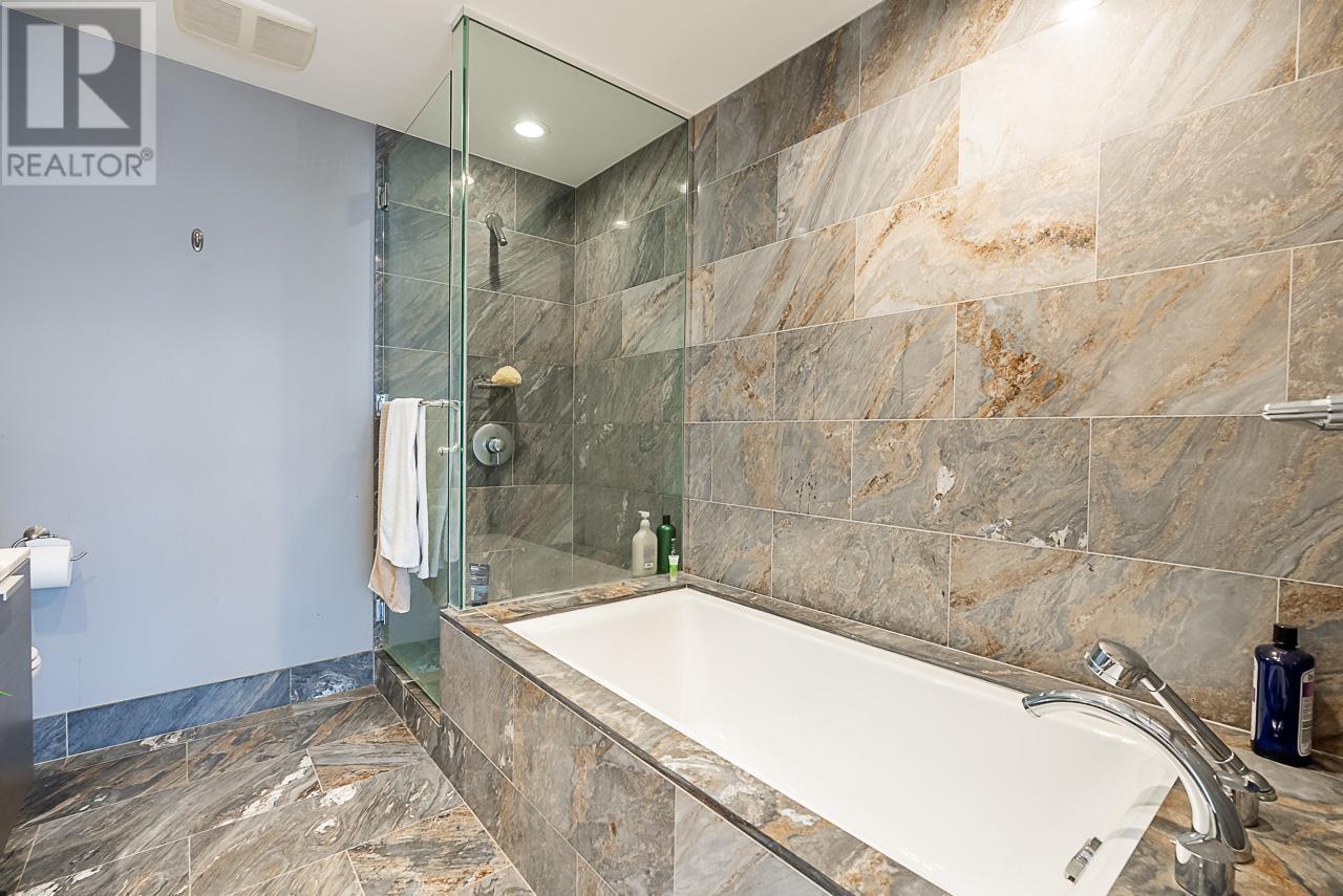 Listing Picture 14 of 22 : 2106 1111 ALBERNI STREET, Vancouver / 溫哥華 - 魯藝地產 Yvonne Lu Group - MLS Medallion Club Member