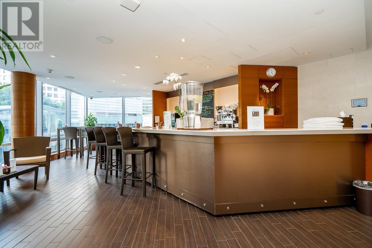 Listing Picture 21 of 22 : 2106 1111 ALBERNI STREET, Vancouver / 溫哥華 - 魯藝地產 Yvonne Lu Group - MLS Medallion Club Member