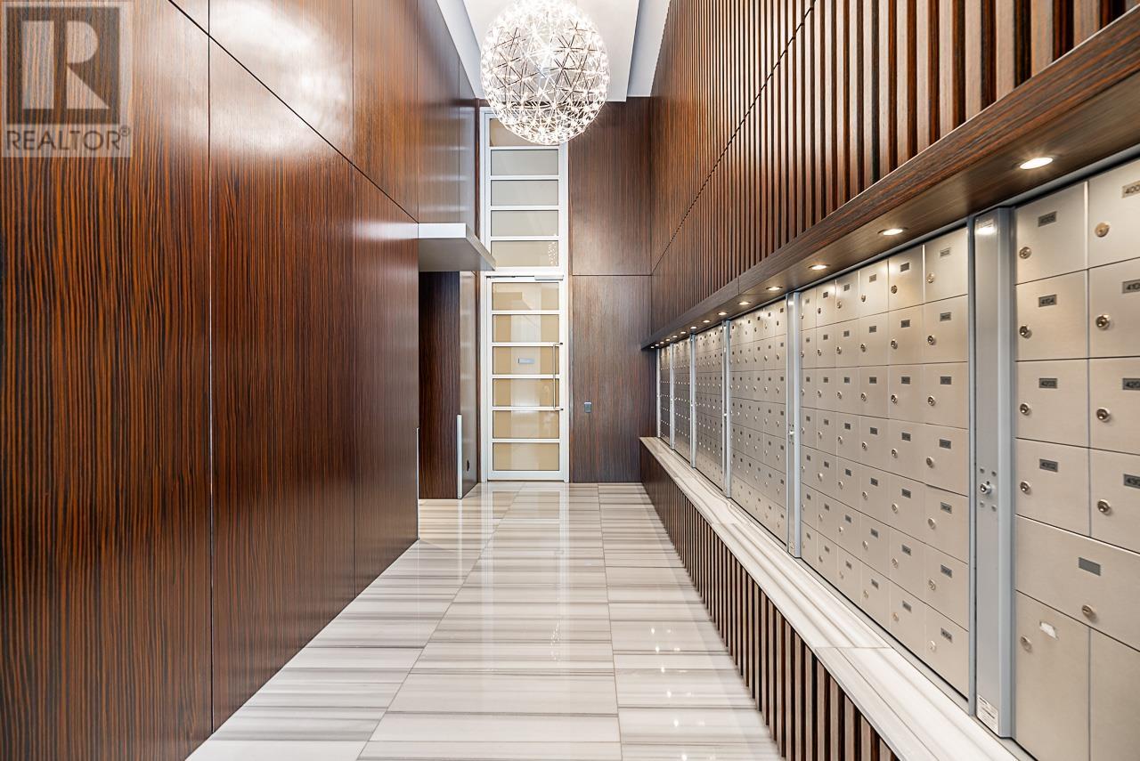 Listing Picture 5 of 22 : 2106 1111 ALBERNI STREET, Vancouver / 溫哥華 - 魯藝地產 Yvonne Lu Group - MLS Medallion Club Member