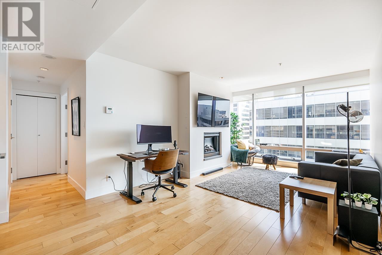 Listing Picture 8 of 22 : 2106 1111 ALBERNI STREET, Vancouver / 溫哥華 - 魯藝地產 Yvonne Lu Group - MLS Medallion Club Member