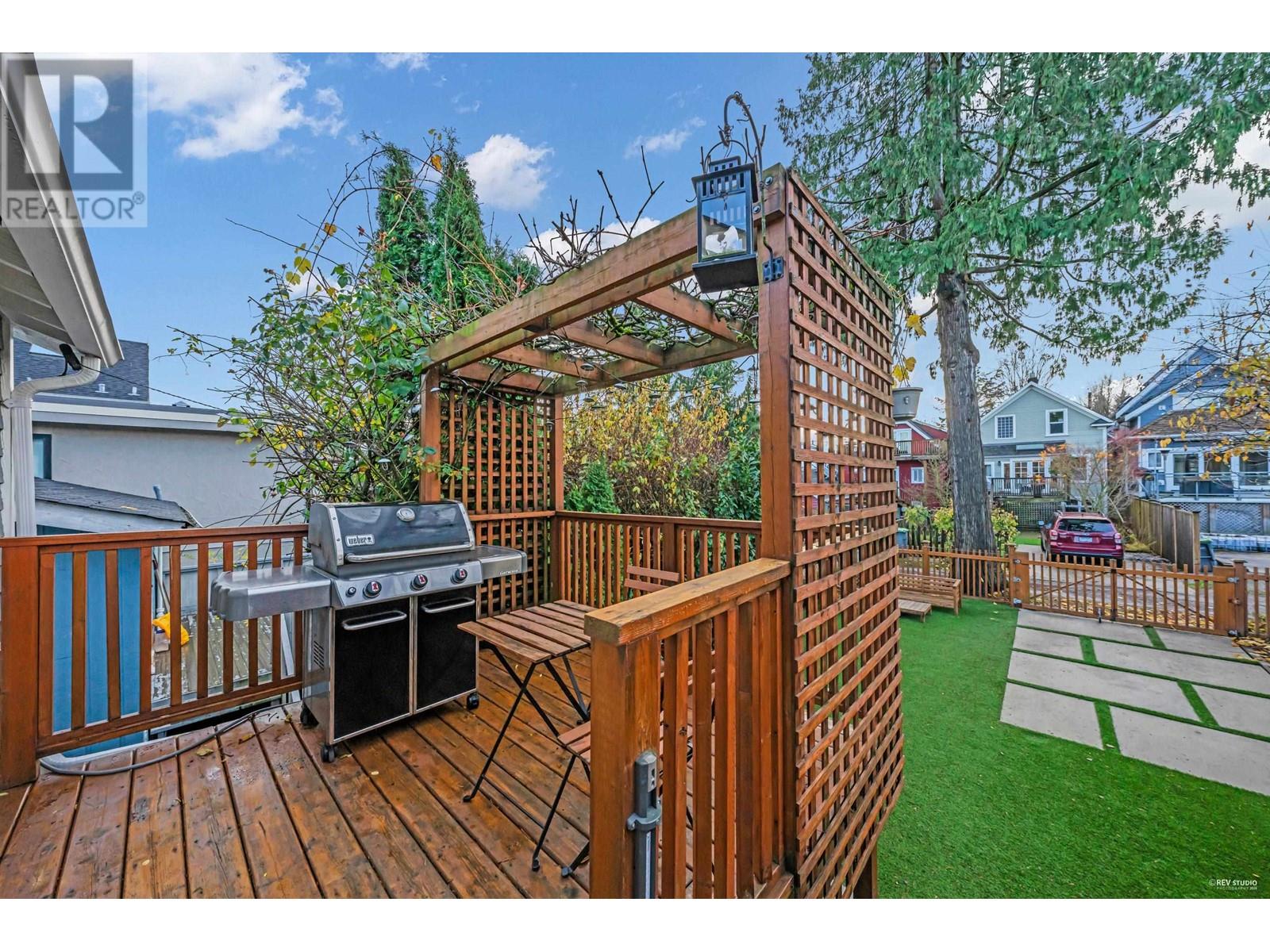 Listing Picture 18 of 40 : 158 E 26TH AVENUE, Vancouver / 溫哥華 - 魯藝地產 Yvonne Lu Group - MLS Medallion Club Member