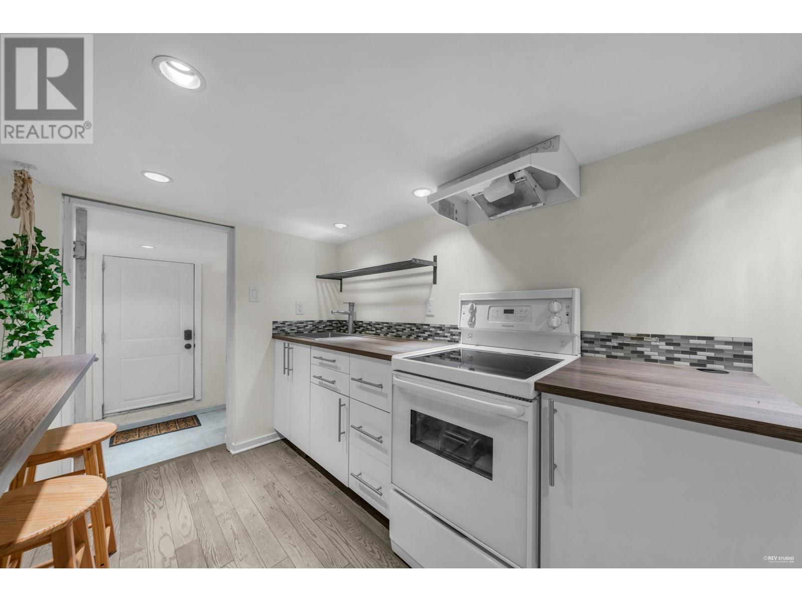 Listing Picture 33 of 40 : 158 E 26TH AVENUE, Vancouver / 溫哥華 - 魯藝地產 Yvonne Lu Group - MLS Medallion Club Member