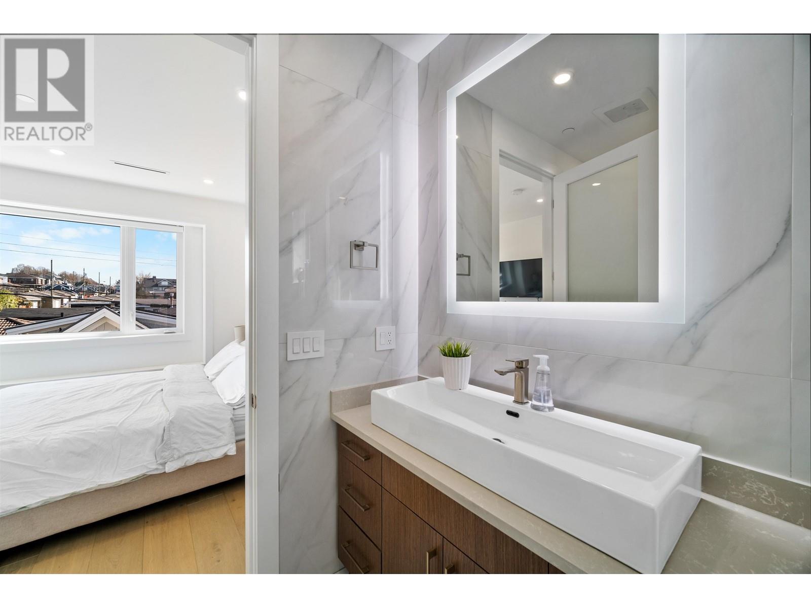 Listing Picture 14 of 33 : 7666 ONTARIO STREET, Vancouver / 溫哥華 - 魯藝地產 Yvonne Lu Group - MLS Medallion Club Member