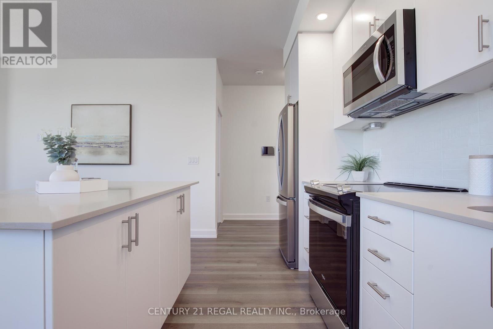 Property at 823 - 3200 WILLIAM COLTSON AVENUE image 2