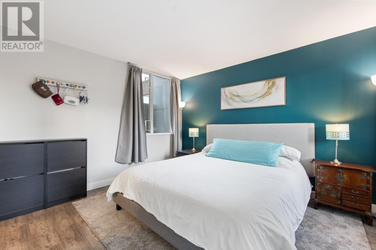 Listing Picture 15 of 29 : 302 1235 W BROADWAY, Vancouver / 溫哥華 - 魯藝地產 Yvonne Lu Group - MLS Medallion Club Member