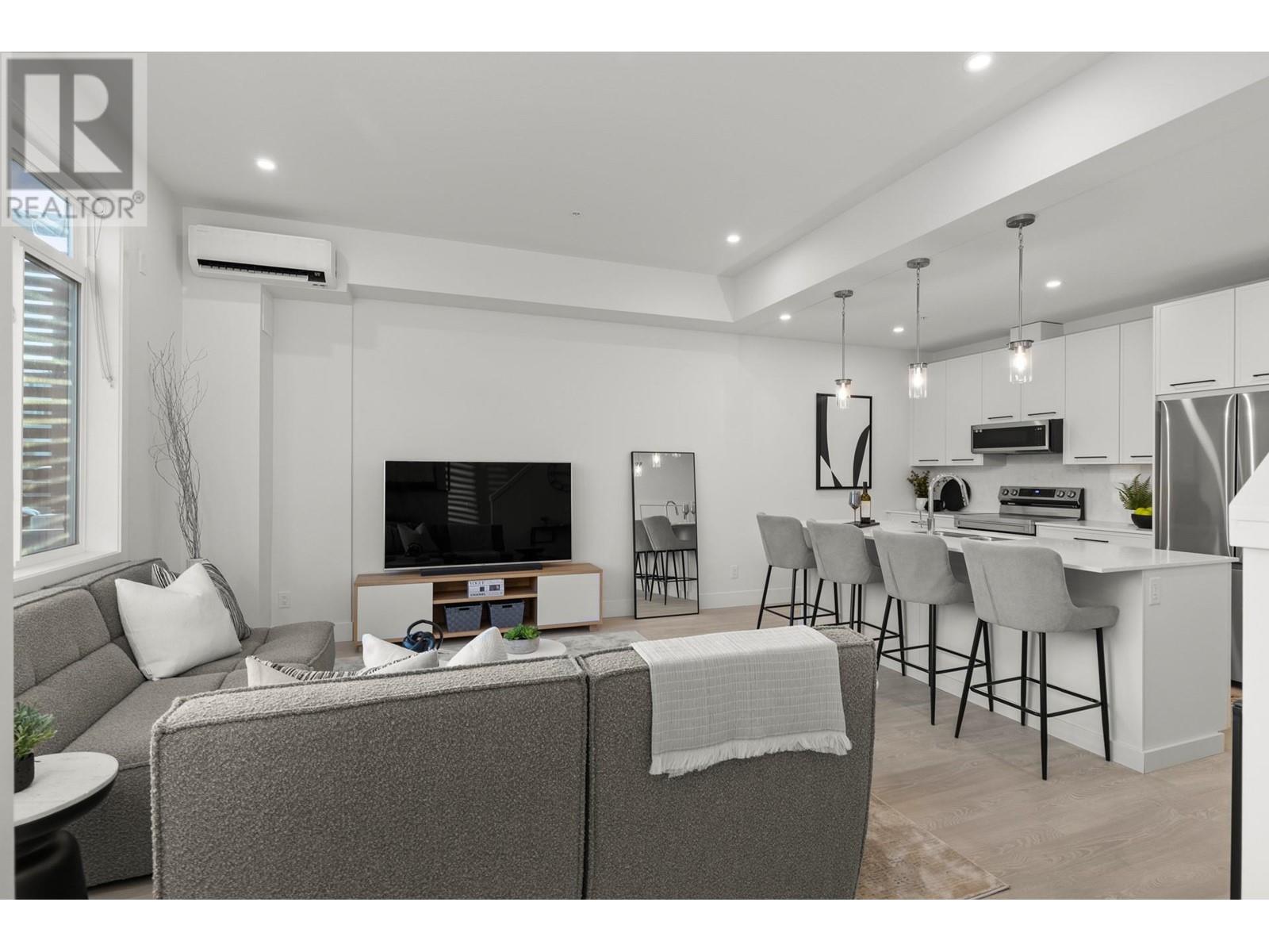 1228 Pacific Avenue, Kelowna, British Columbia  V1Y 5T7 - Photo 7 - 10333512
