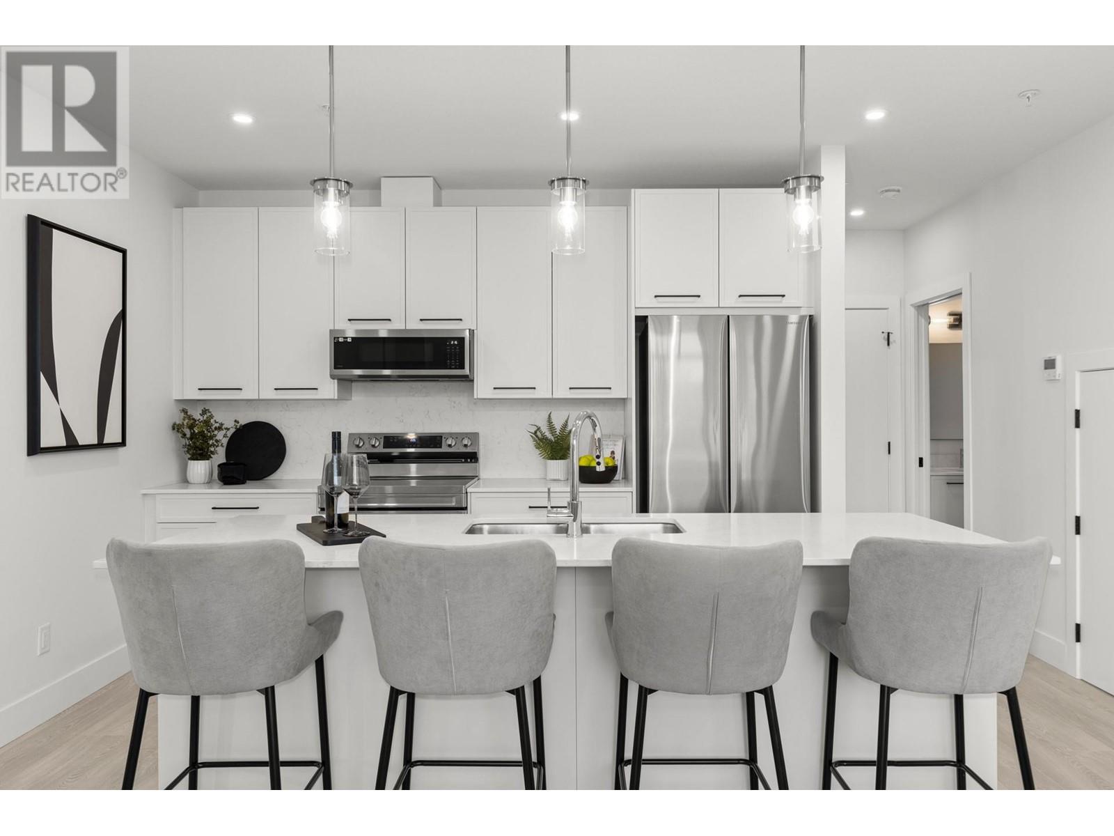1228 Pacific Avenue, Kelowna, British Columbia  V1Y 5T7 - Photo 8 - 10333512
