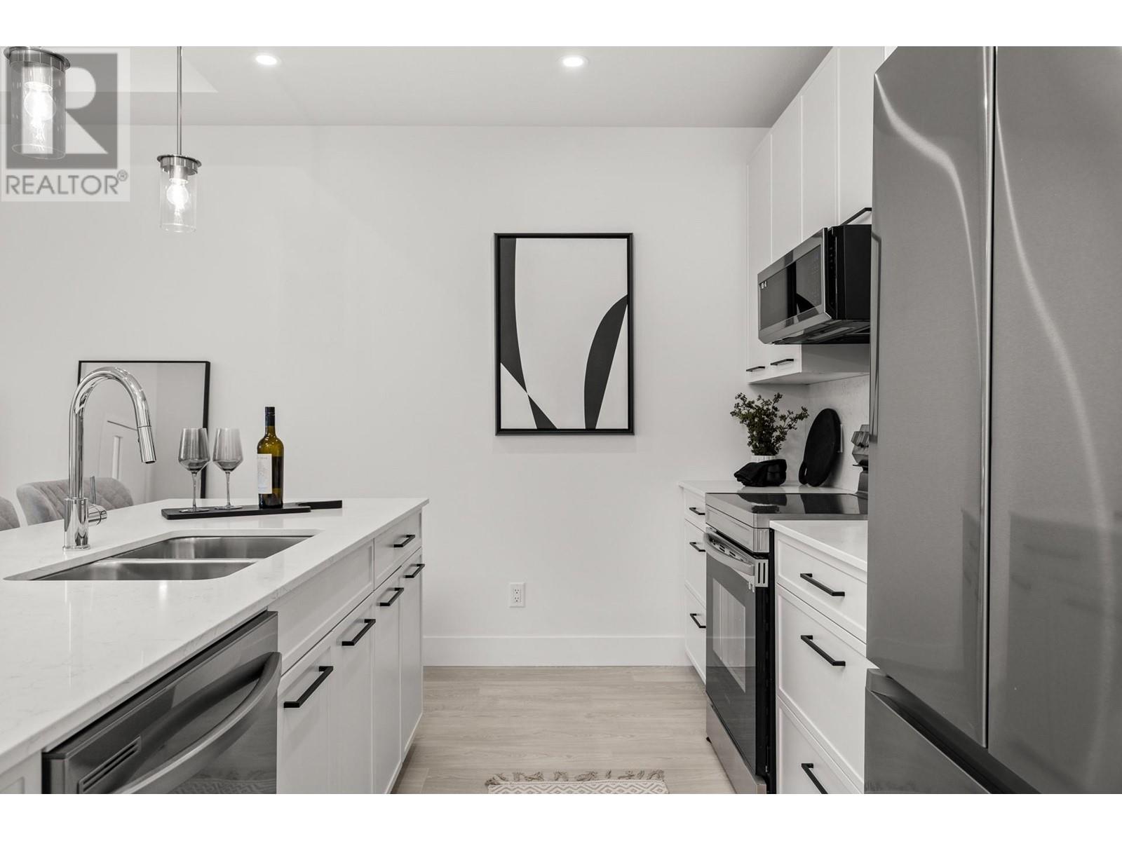 1228 Pacific Avenue, Kelowna, British Columbia  V1Y 5T7 - Photo 10 - 10333512
