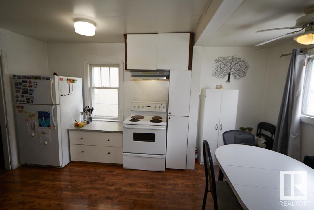 Property at 11422 83 ST NW image 5