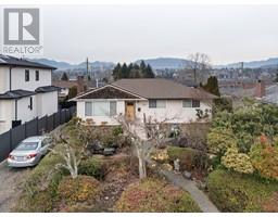 5745 LAUREL STREET, Burnaby, British Columbia