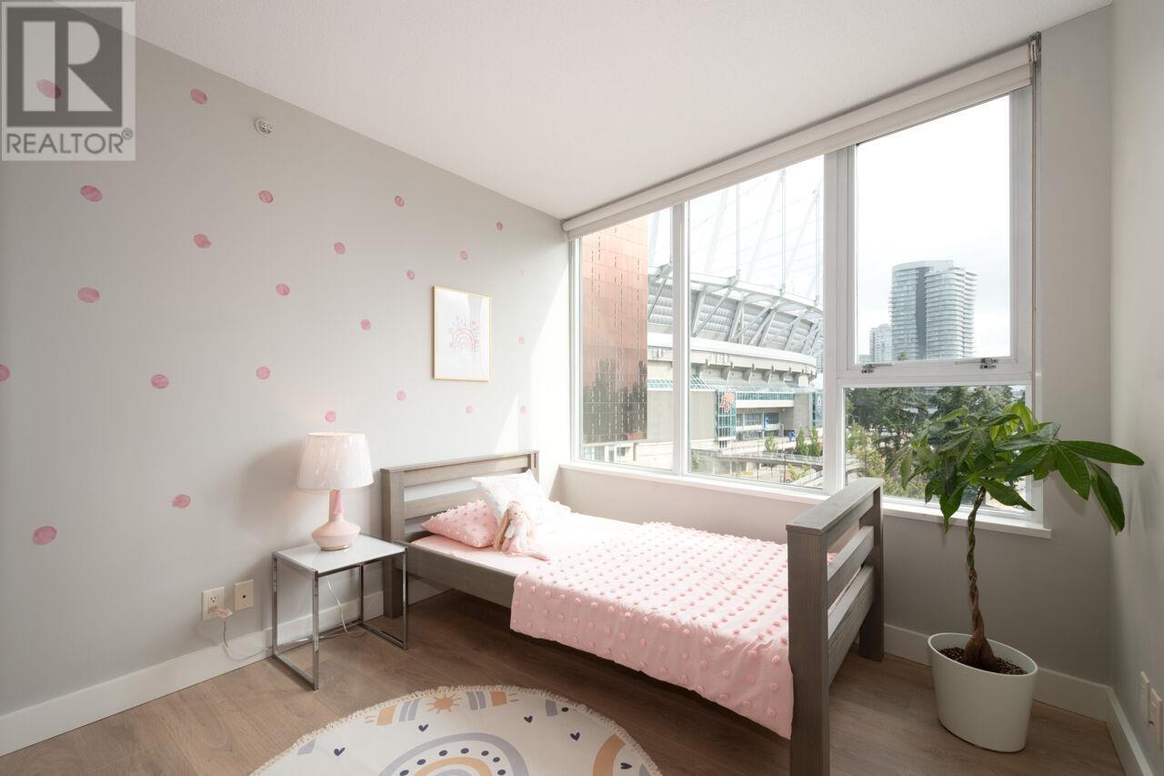 Listing Picture 24 of 40 : 802 33 SMITHE STREET, Vancouver / 溫哥華 - 魯藝地產 Yvonne Lu Group - MLS Medallion Club Member