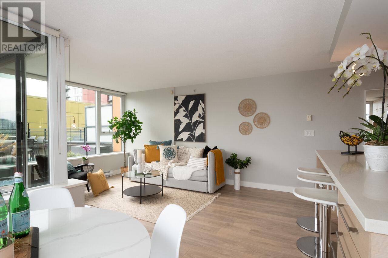 Listing Picture 11 of 40 : 802 33 SMITHE STREET, Vancouver / 溫哥華 - 魯藝地產 Yvonne Lu Group - MLS Medallion Club Member