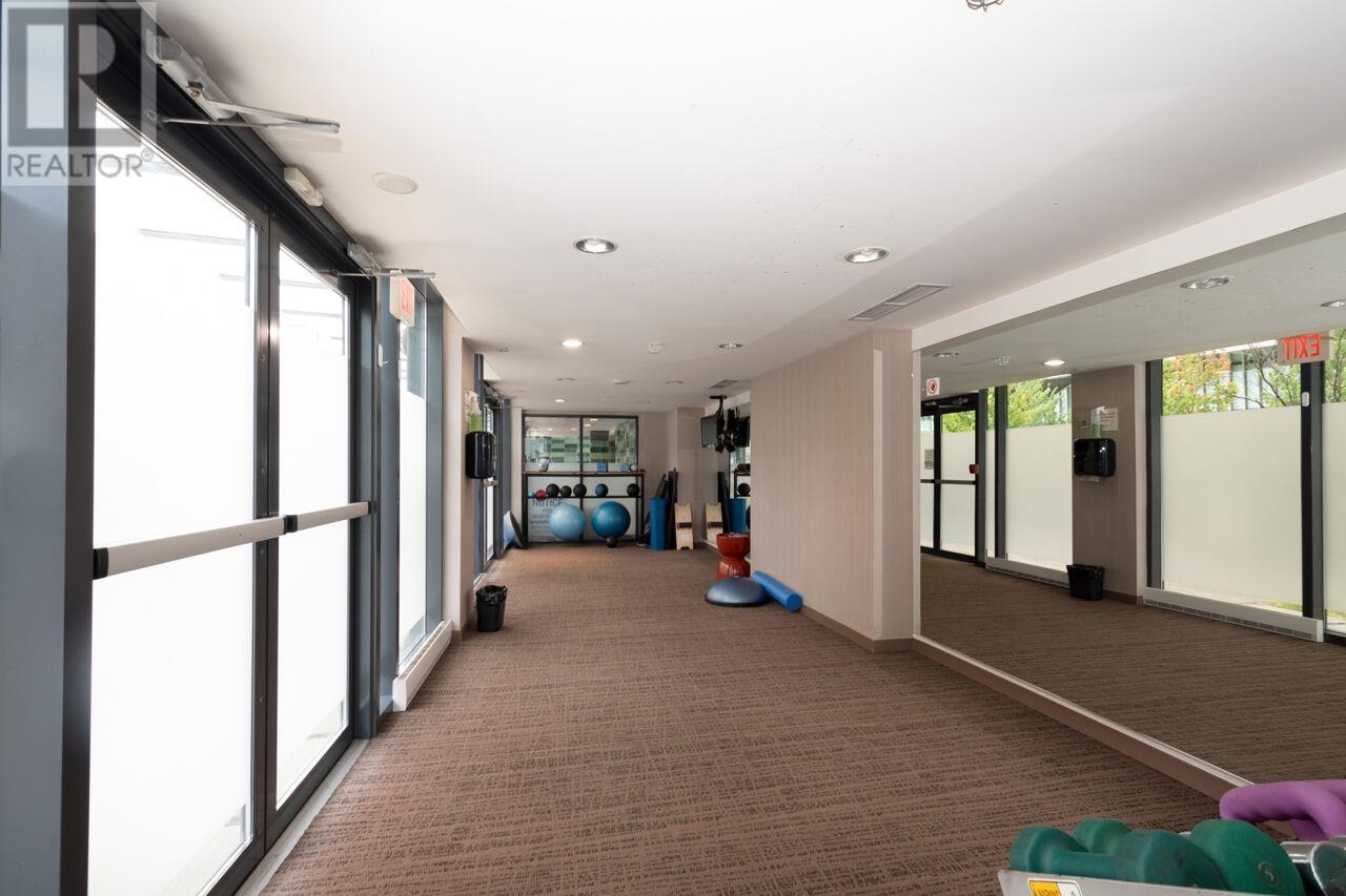 Listing Picture 32 of 40 : 802 33 SMITHE STREET, Vancouver / 溫哥華 - 魯藝地產 Yvonne Lu Group - MLS Medallion Club Member