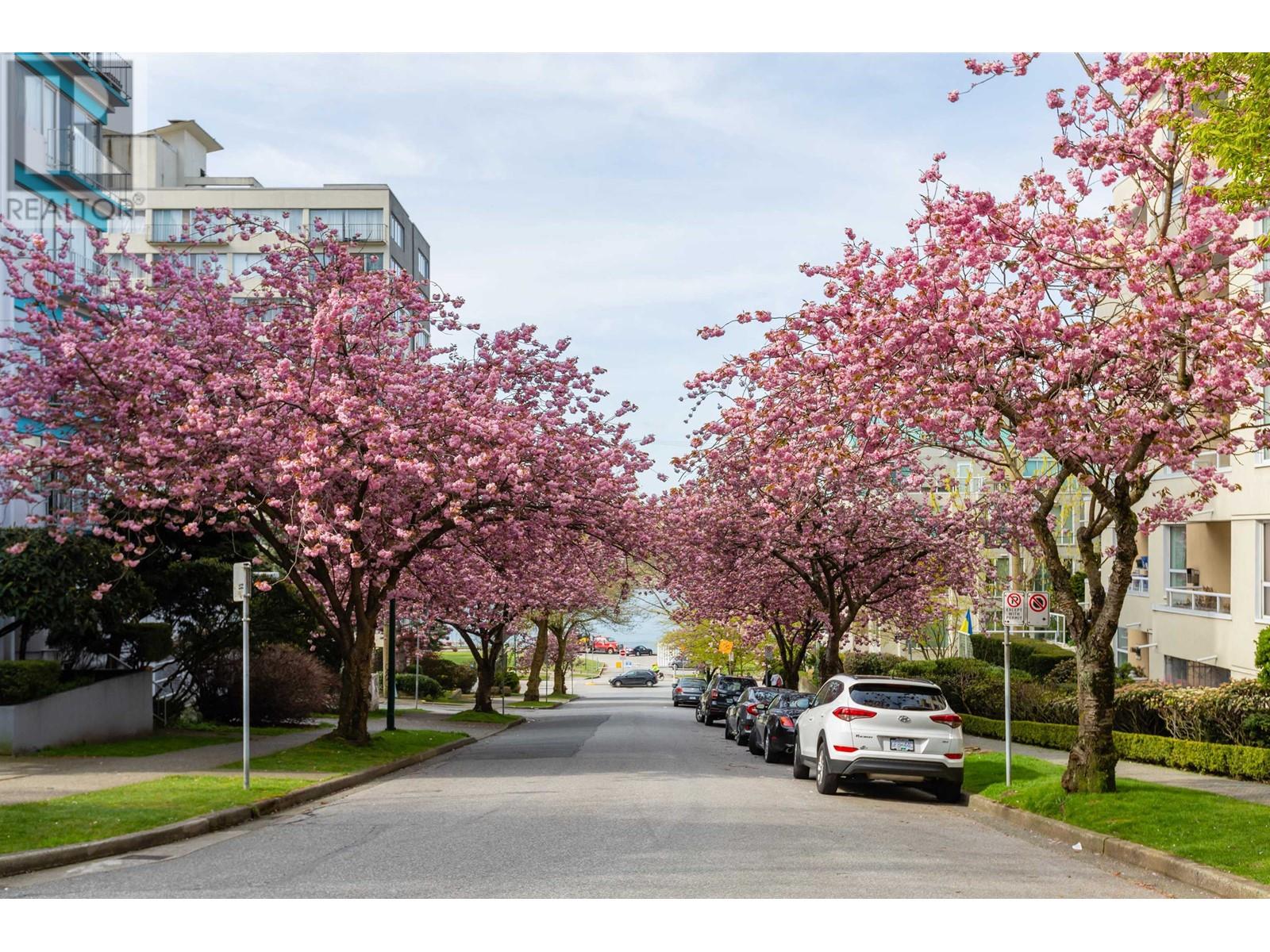 Listing Picture 29 of 31 : 302 1406 HARWOOD STREET, Vancouver / 溫哥華 - 魯藝地產 Yvonne Lu Group - MLS Medallion Club Member