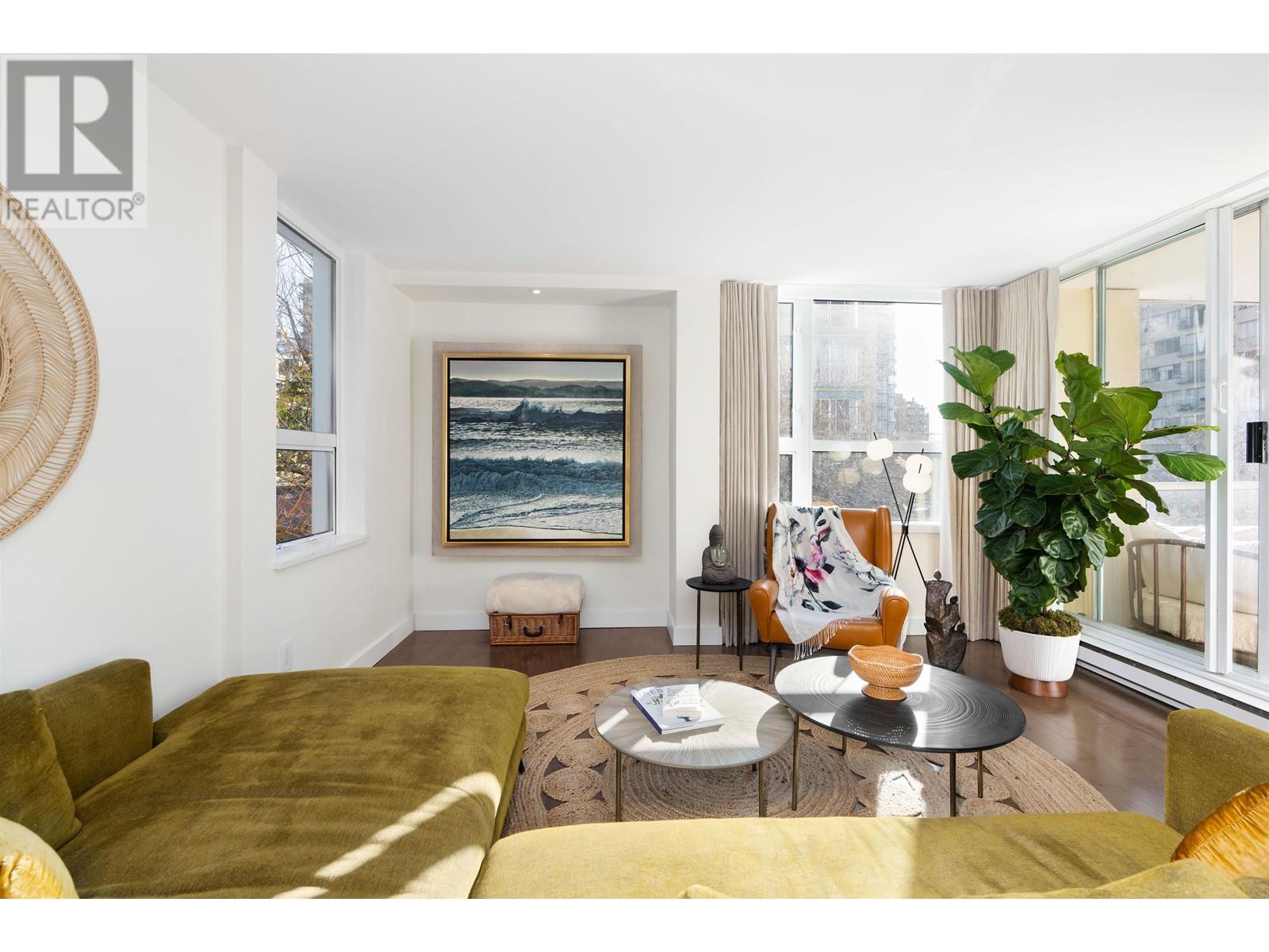 Listing Picture 2 of 31 : 302 1406 HARWOOD STREET, Vancouver / 溫哥華 - 魯藝地產 Yvonne Lu Group - MLS Medallion Club Member