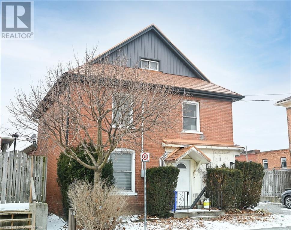 6 HOWARD Street, hagersville, Ontario