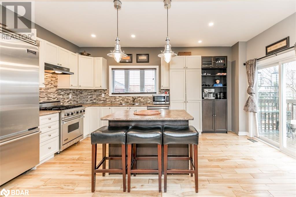 11 Oakmont Avenue, Horseshoe Valley, Ontario  L0L 2L0 - Photo 8 - 40694751