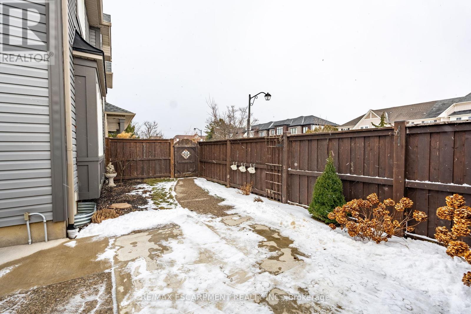 3 Gowland Drive, Hamilton, Ontario  L0R 1C0 - Photo 39 - X11948224