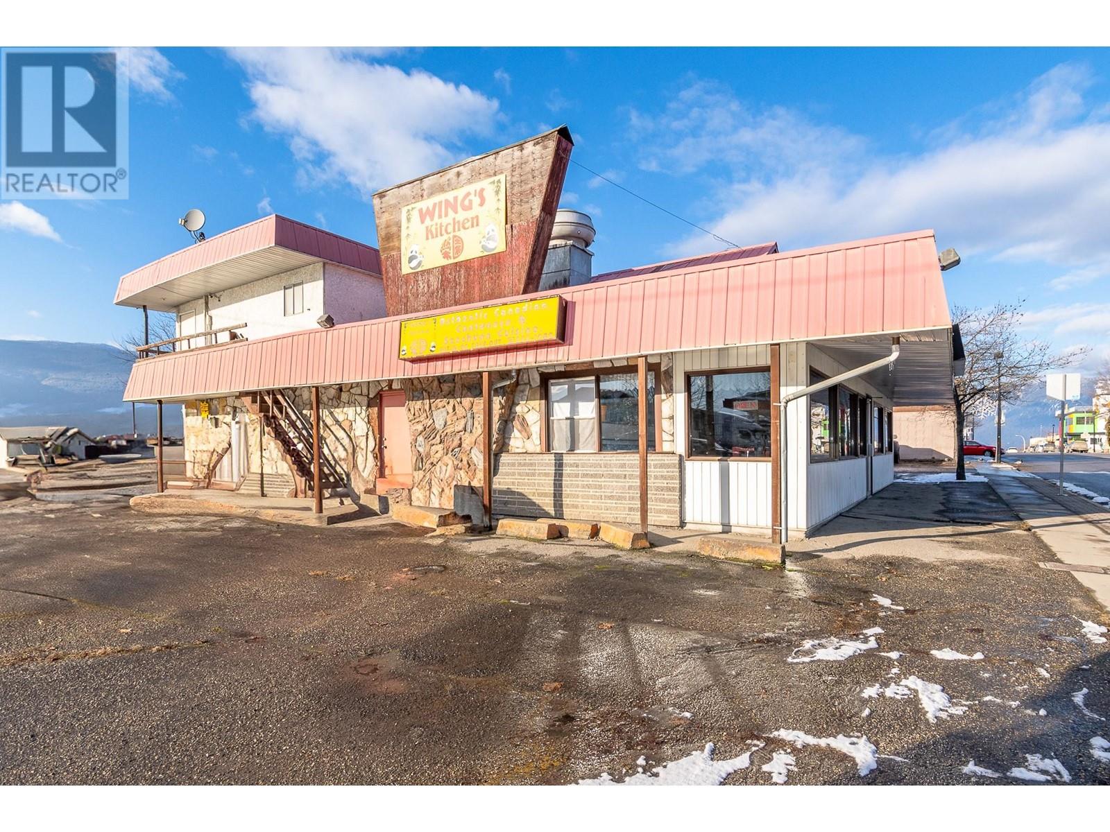 21 & 61 Shuswap Street NW, Salmon Arm, British Columbia