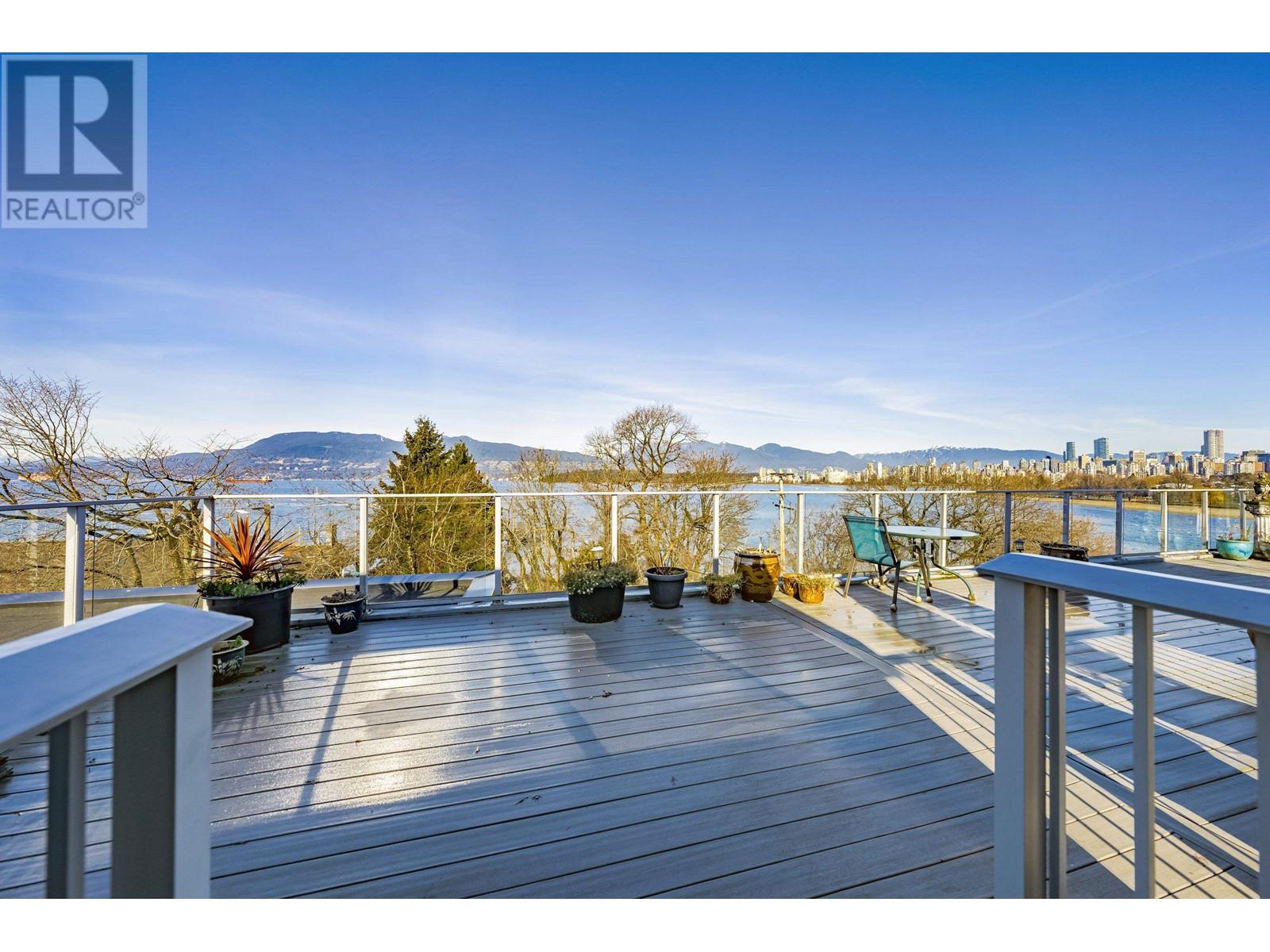 305 2430 Point Grey Road, Vancouver, British Columbia  V6K 1A2 - Photo 30 - R2961748