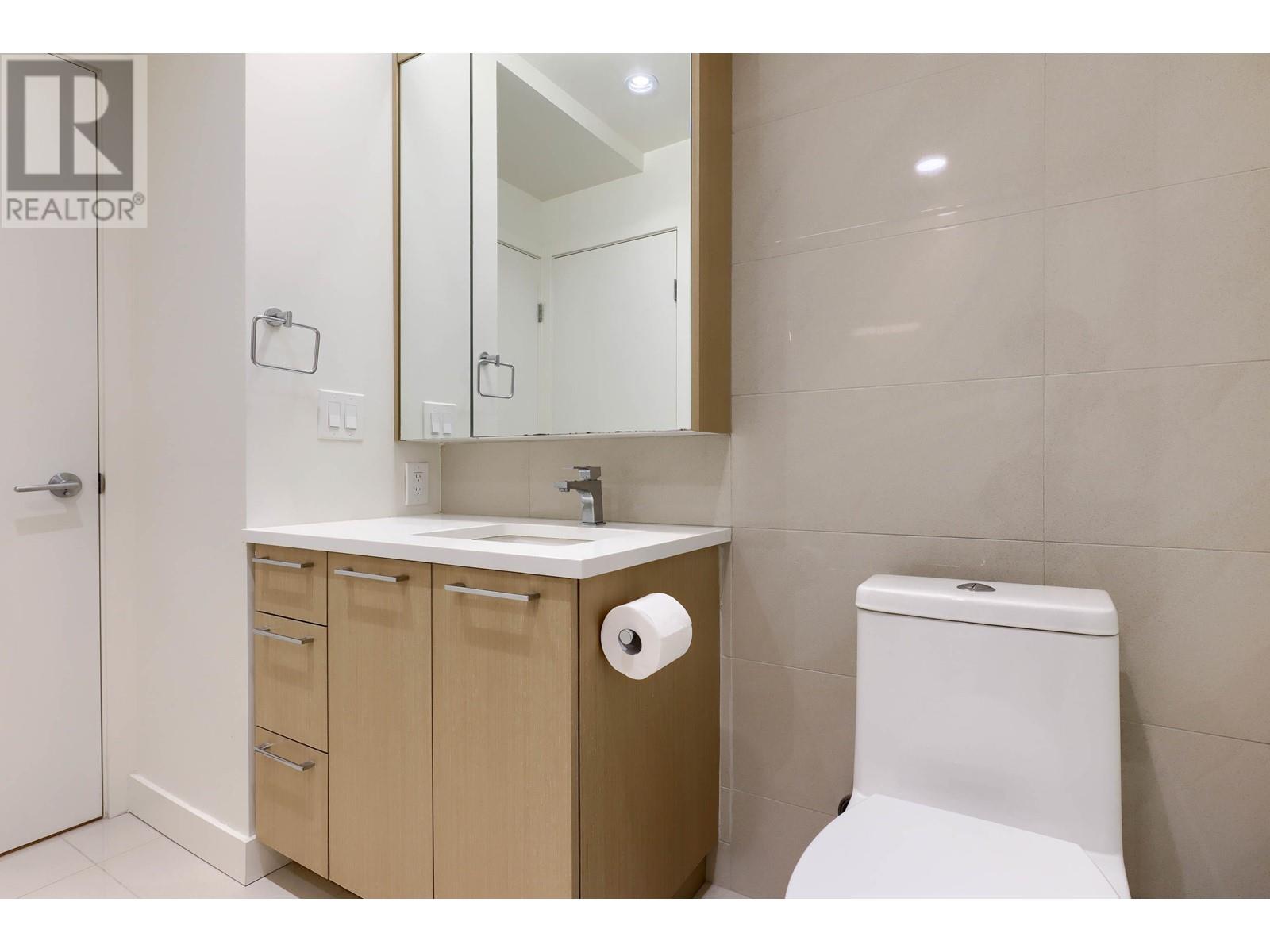 Listing Picture 14 of 35 : 114 4033 MAY DRIVE, Richmond / 烈治文 - 魯藝地產 Yvonne Lu Group - MLS Medallion Club Member