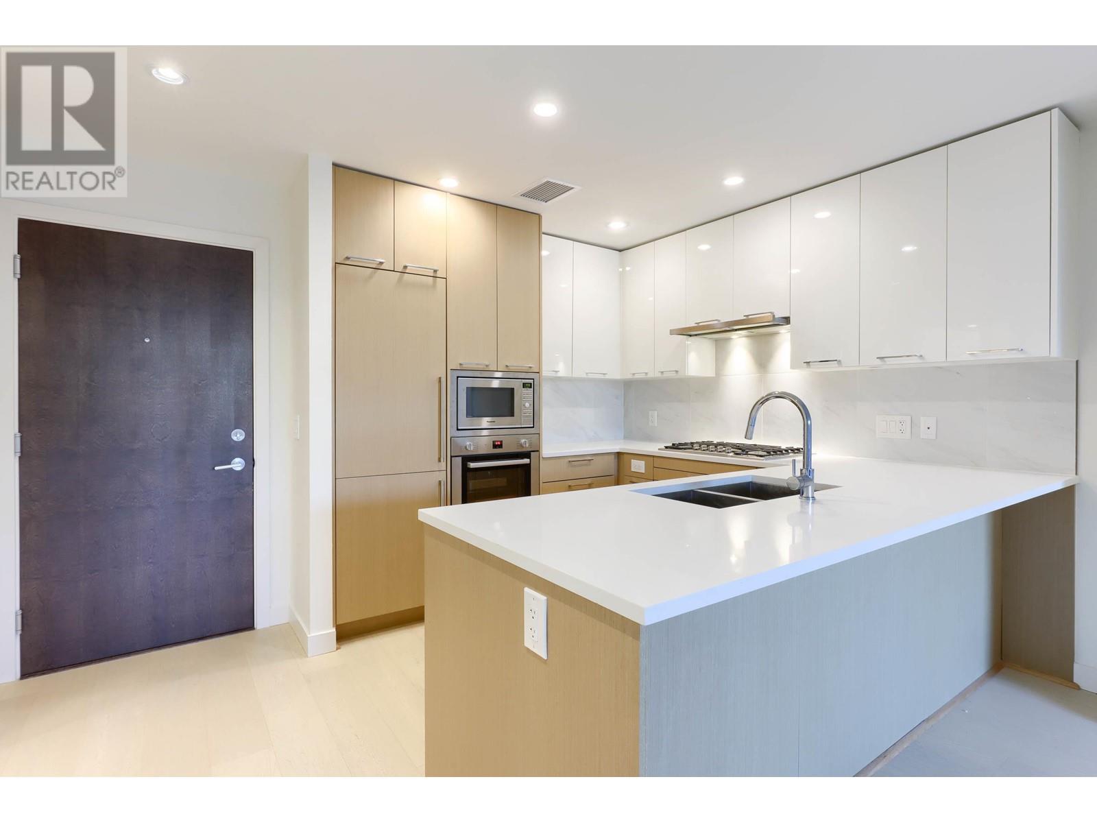 Listing Picture 16 of 35 : 114 4033 MAY DRIVE, Richmond / 烈治文 - 魯藝地產 Yvonne Lu Group - MLS Medallion Club Member