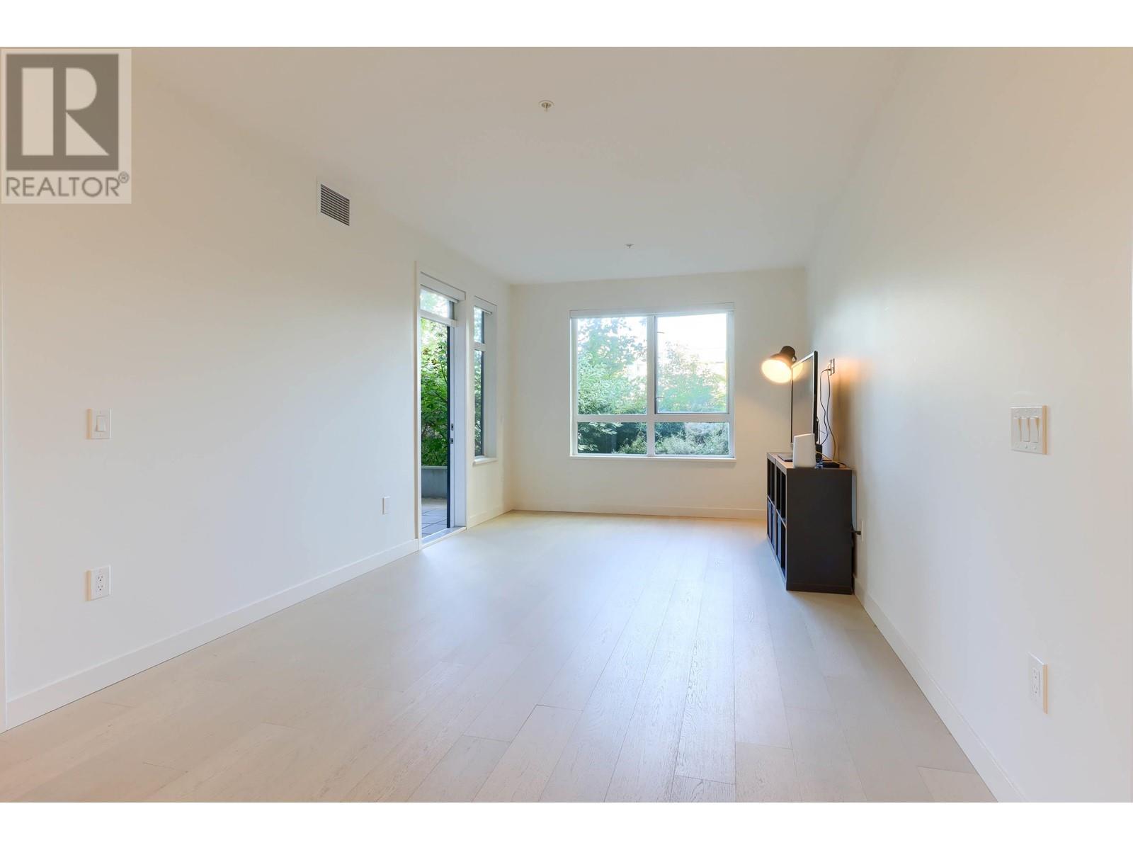 Listing Picture 19 of 35 : 114 4033 MAY DRIVE, Richmond / 烈治文 - 魯藝地產 Yvonne Lu Group - MLS Medallion Club Member