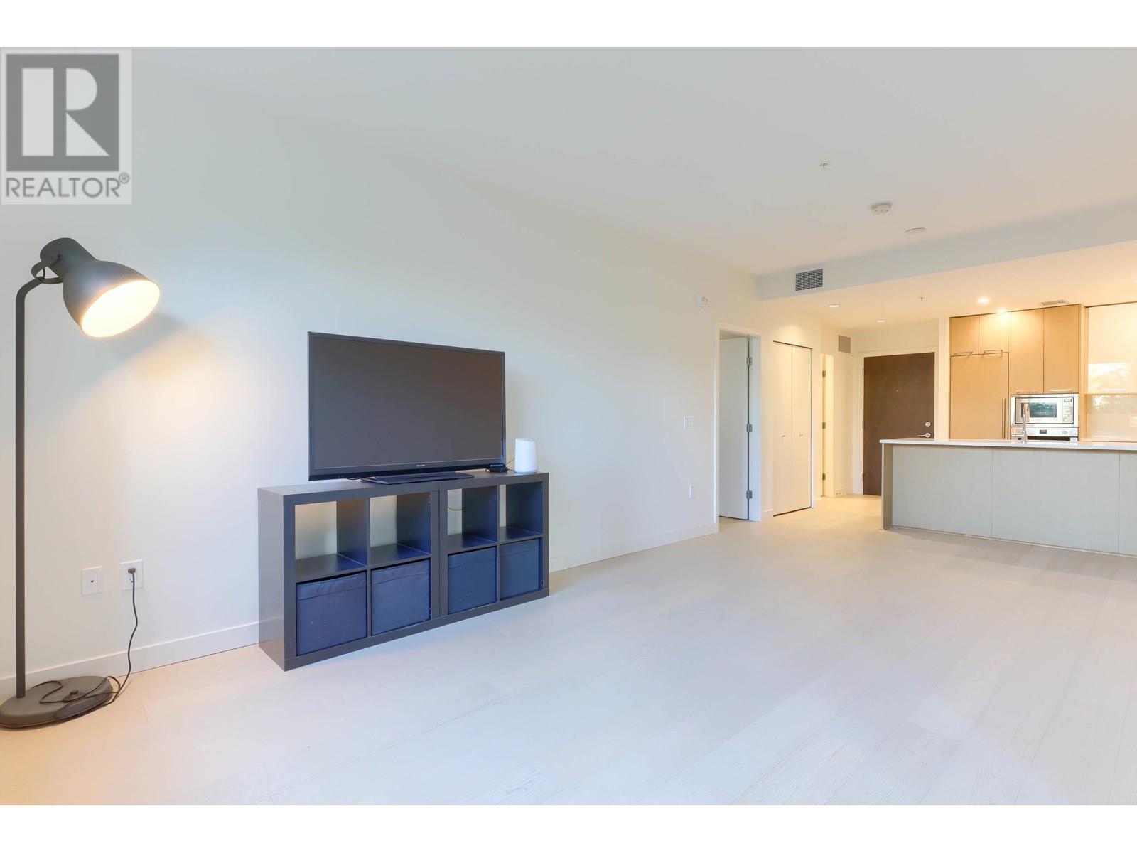 Listing Picture 22 of 35 : 114 4033 MAY DRIVE, Richmond / 烈治文 - 魯藝地產 Yvonne Lu Group - MLS Medallion Club Member