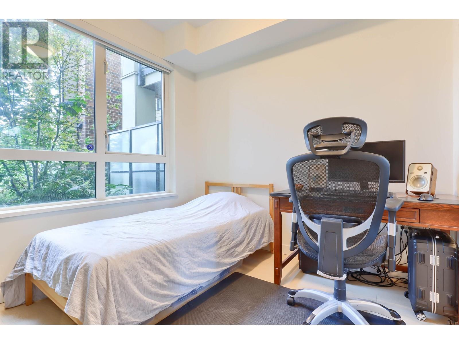 Listing Picture 23 of 35 : 114 4033 MAY DRIVE, Richmond / 烈治文 - 魯藝地產 Yvonne Lu Group - MLS Medallion Club Member