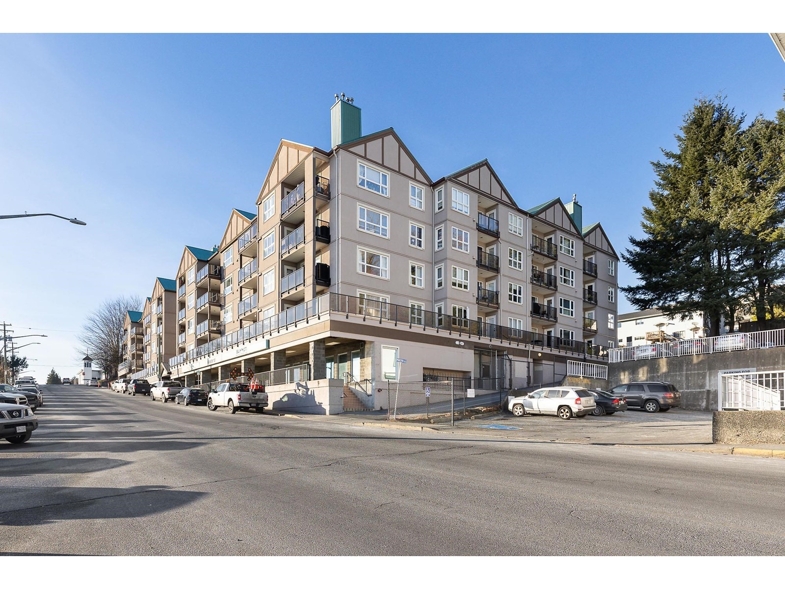 417 33165 2nd Avenue, Mission, British Columbia  V2V 6T8 - Photo 1 - R2961916