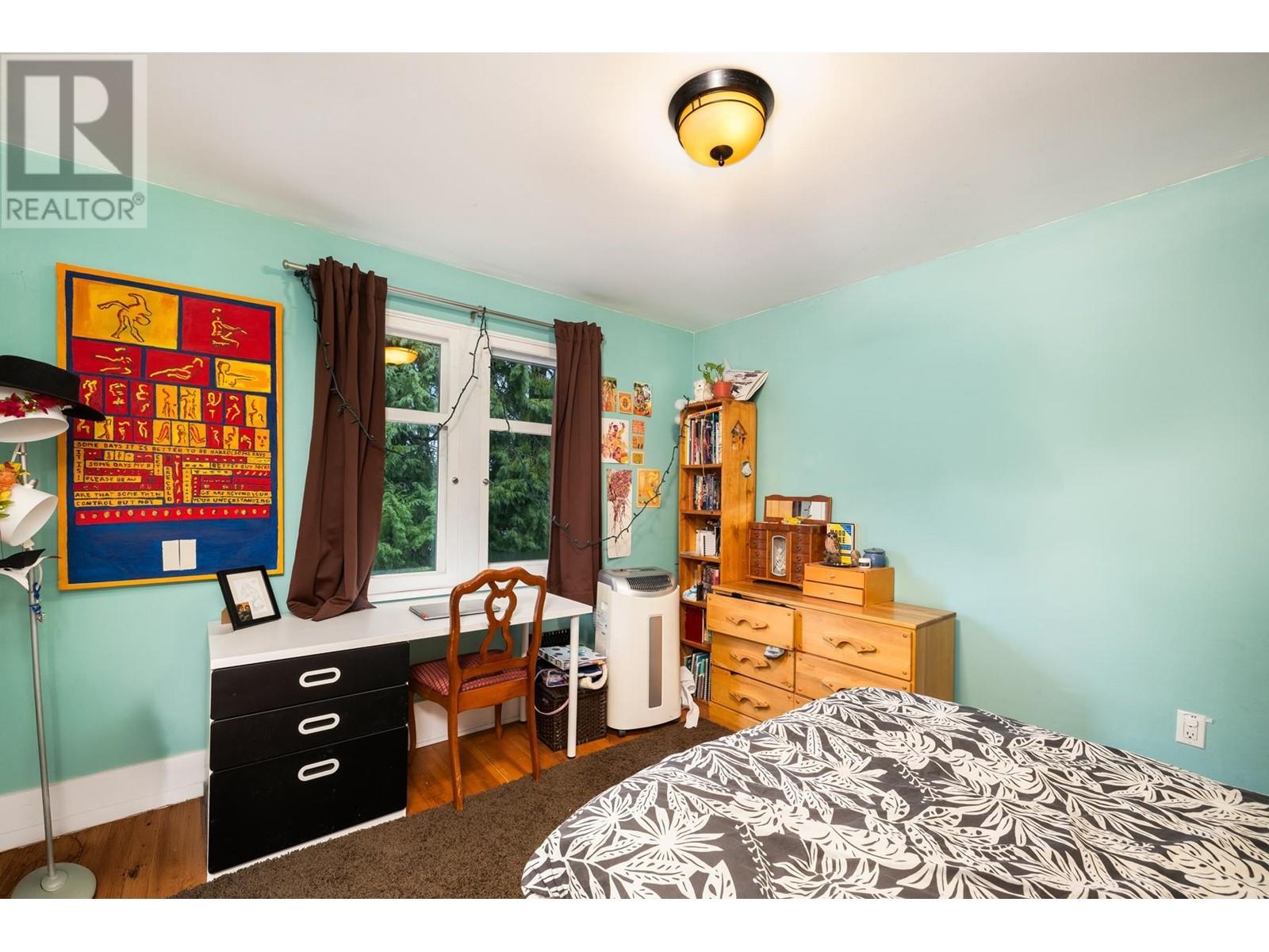 Listing Picture 13 of 28 : 1830 E 1ST AVENUE, Vancouver / 溫哥華 - 魯藝地產 Yvonne Lu Group - MLS Medallion Club Member