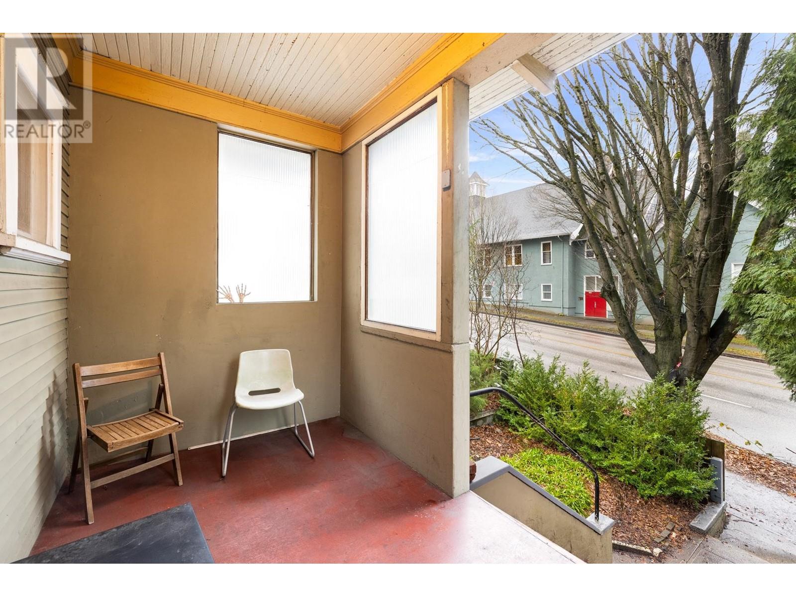 Listing Picture 26 of 28 : 1830 E 1ST AVENUE, Vancouver / 溫哥華 - 魯藝地產 Yvonne Lu Group - MLS Medallion Club Member