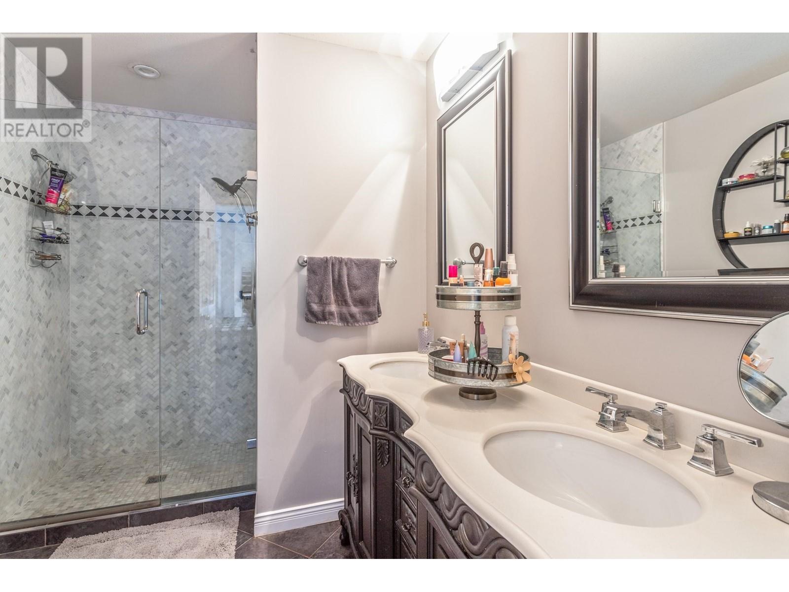 3 7501 Cumberland Street, Burnaby, British Columbia  V3N 4Y6 - Photo 25 - R2960908
