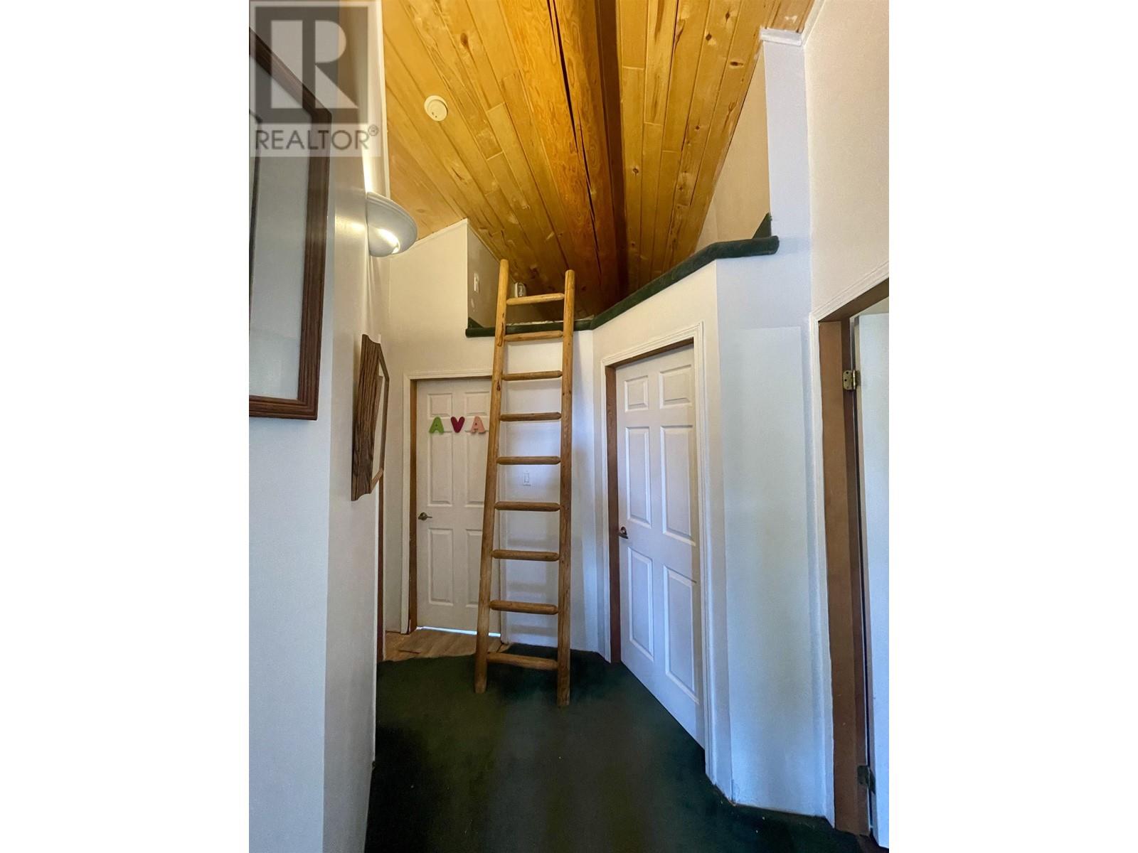 6192 Hunt Road, 100 Mile House, British Columbia V0K 2E3 - Photo 22 - R2950976