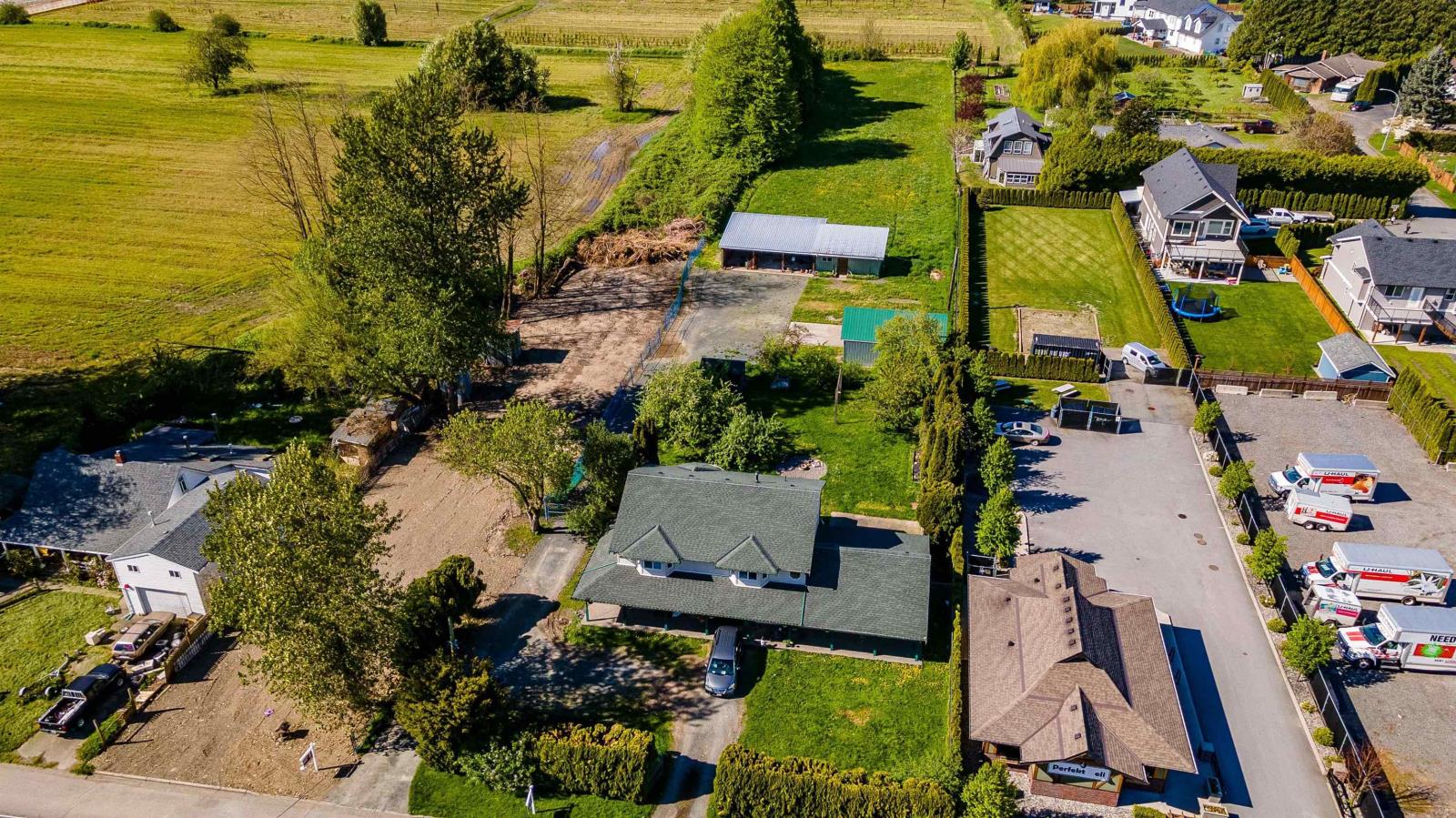 42165 Yarrow Central Road, Yarrow, Chilliwack, British Columbia  V2R 5E5 - Photo 13 - R2954816