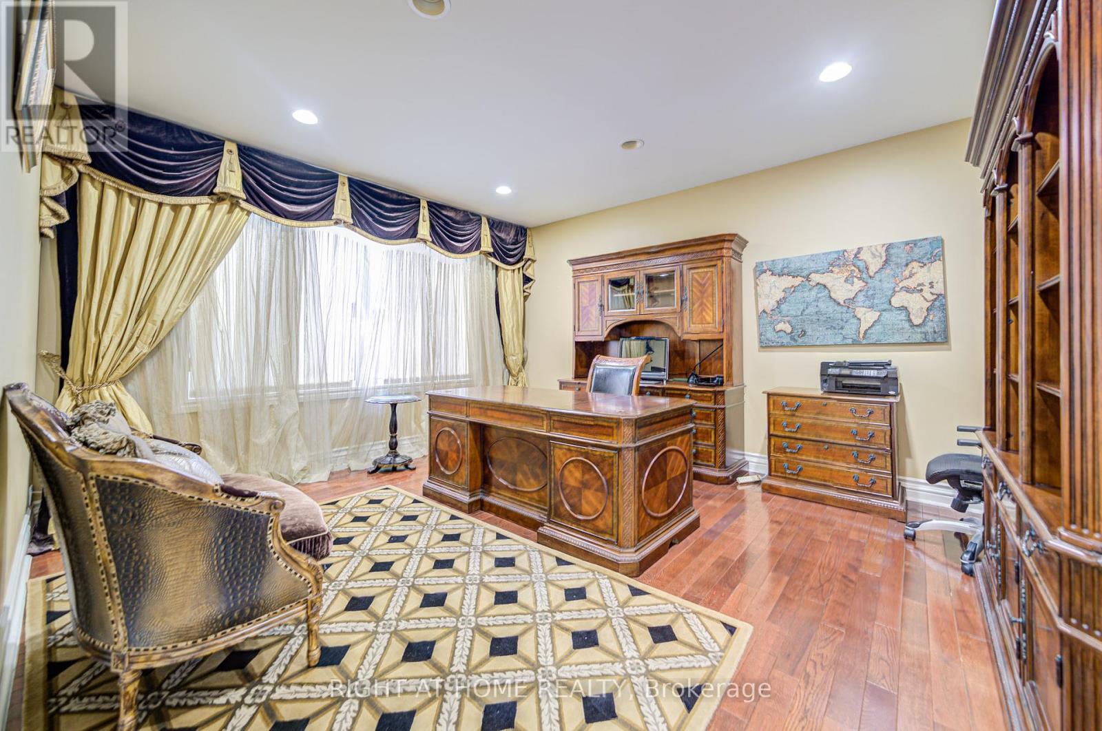 49 Arjay Crescent, Toronto (Bridle Path-Sunnybrook-York Mills), Ontario  M2L 1C6 - Photo 10 - C11948301