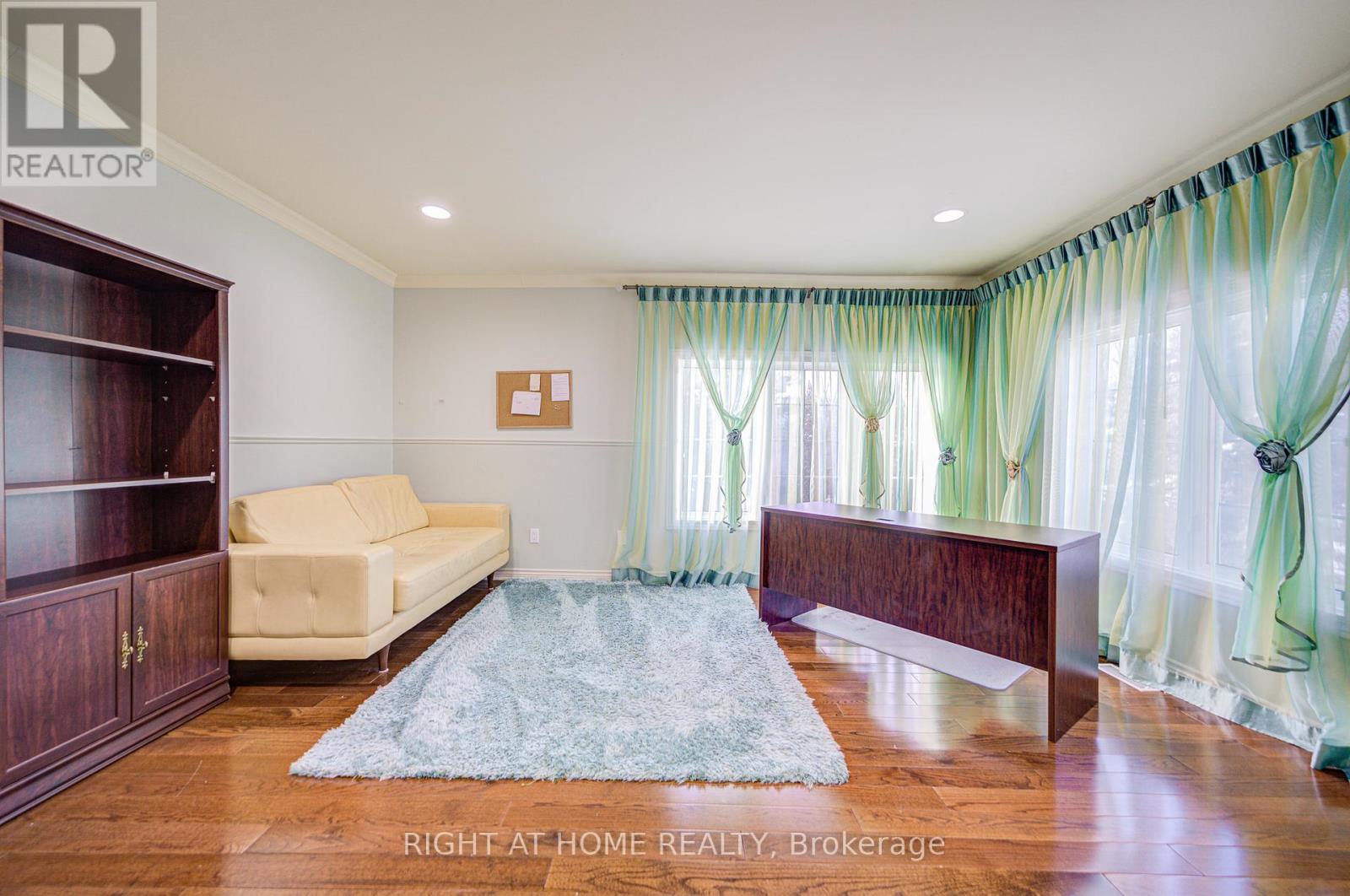 49 Arjay Crescent, Toronto (Bridle Path-Sunnybrook-York Mills), Ontario  M2L 1C6 - Photo 35 - C11948301