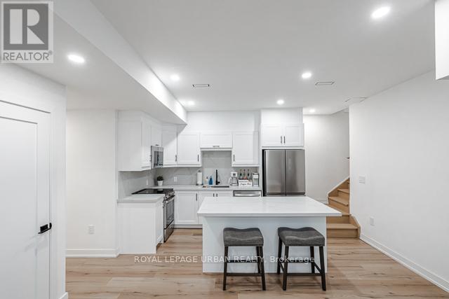 Lower - 73 Guthrie Avenue, Toronto, Ontario  M8Z 2M9 - Photo 6 - W11948344