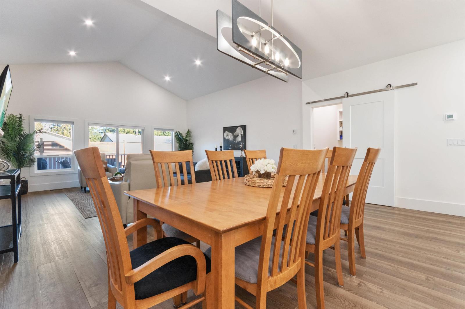 63711 Rosewood Avenue, Hope, Hope, British Columbia V0X 1L2 - Photo 10 - R2961846