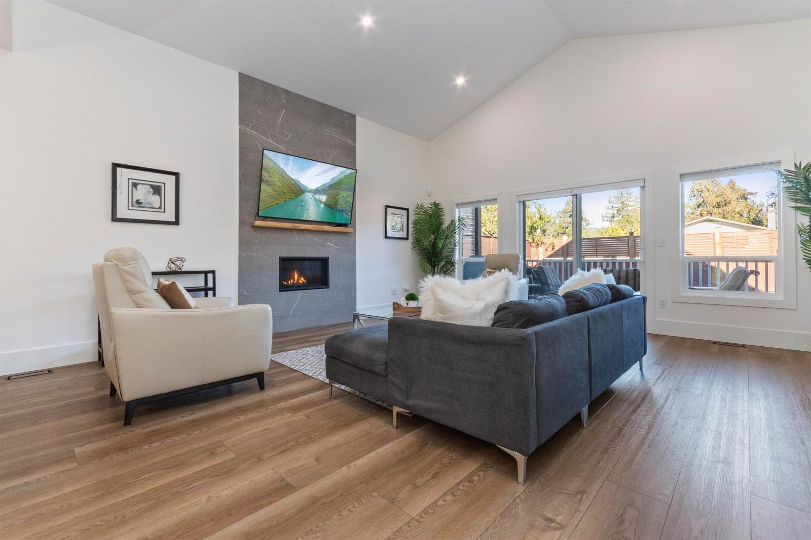 63711 Rosewood Avenue, Hope, Hope, British Columbia V0X 1L2 - Photo 12 - R2961846