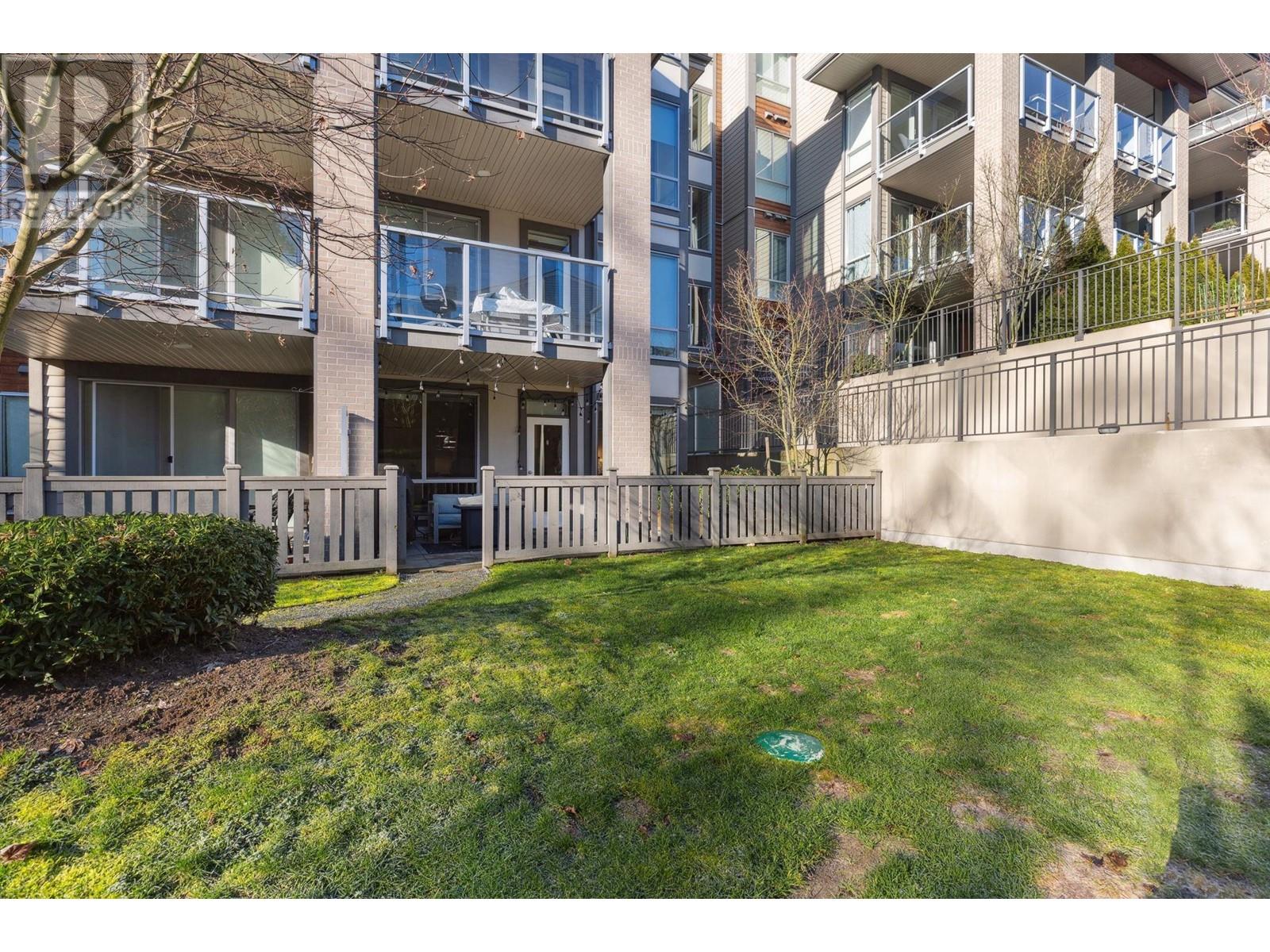 Listing Picture 4 of 30 : 116 5460 BROADWAY, Burnaby / 本拿比 - 魯藝地產 Yvonne Lu Group - MLS Medallion Club Member