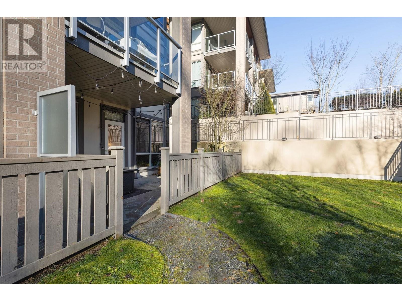 Listing Picture 5 of 30 : 116 5460 BROADWAY, Burnaby / 本拿比 - 魯藝地產 Yvonne Lu Group - MLS Medallion Club Member